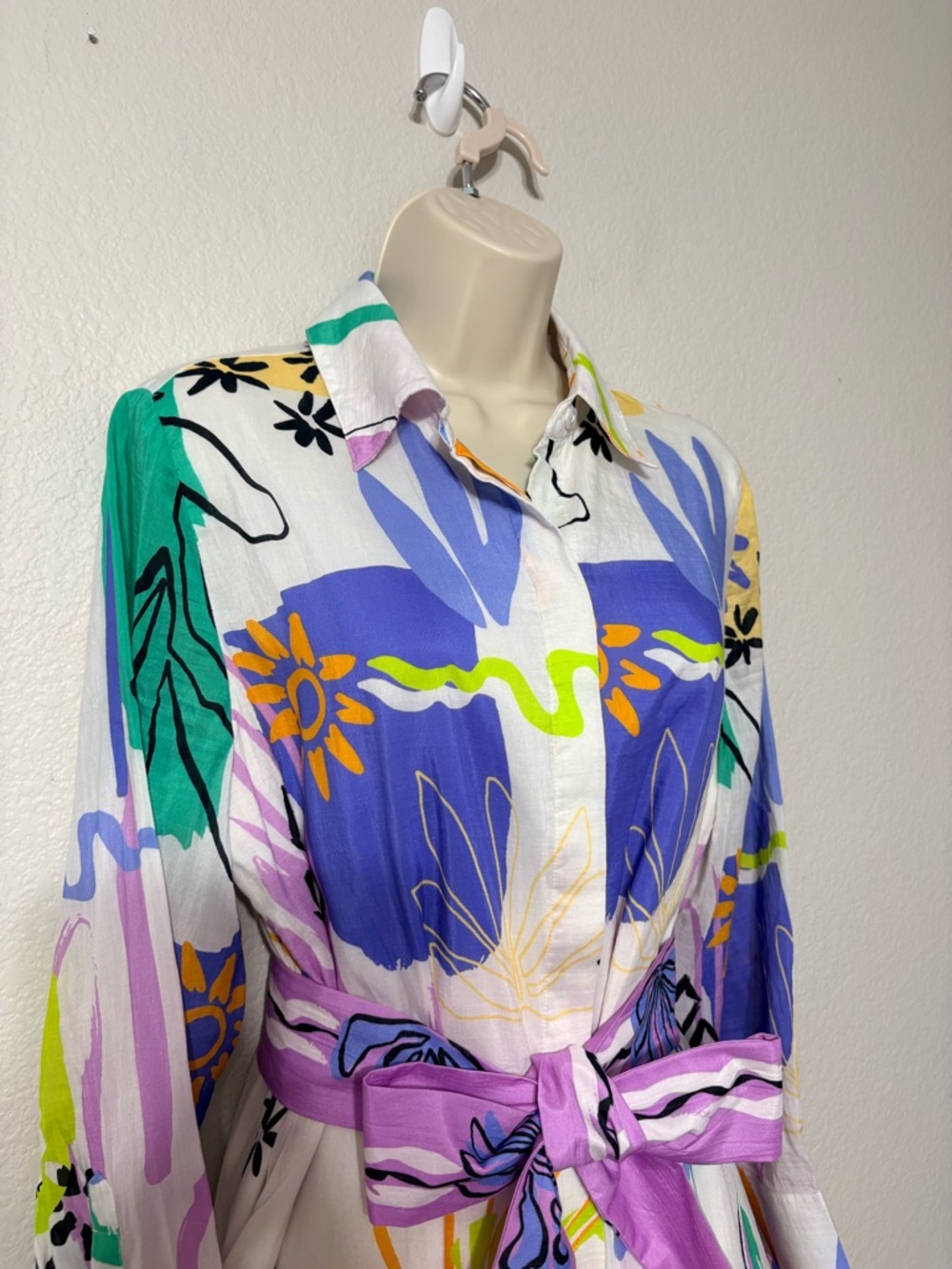 Chico’s Cotton Silk Abstract Floral Tiered Maxi Shirt Dress in Multi-Color LS 6 - Picture 4 of 16